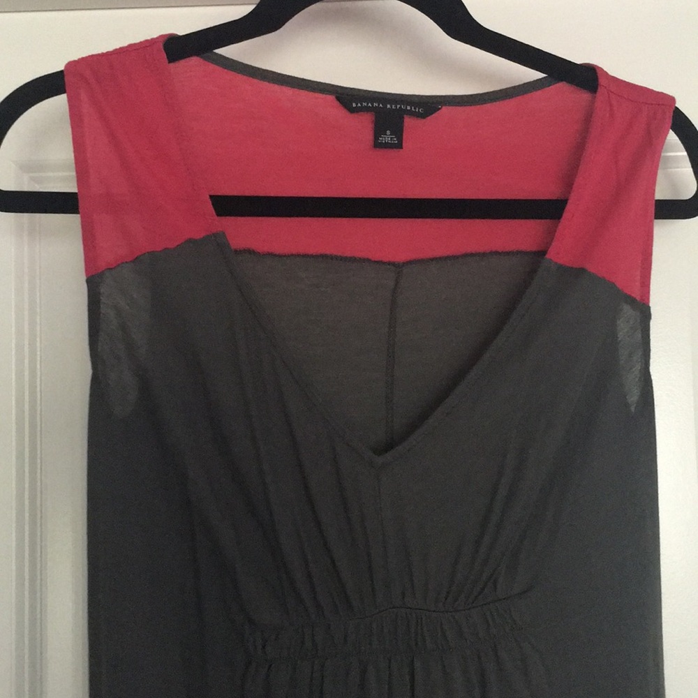Two-toned long tank